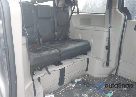 2016 Chrysler Town & Country Touring из США, поврежденный, VIN 2C4RC1BG8GR186336